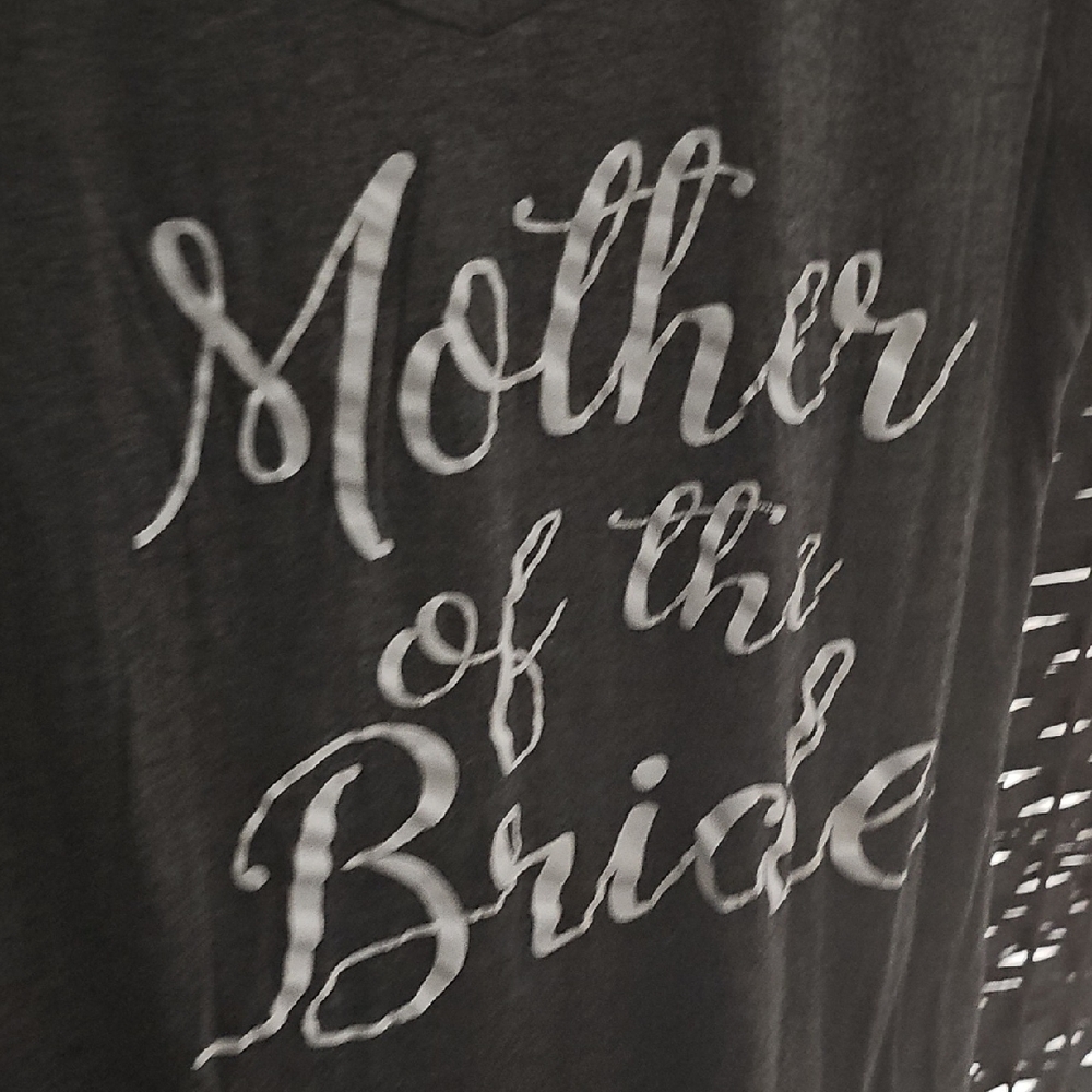 Mother of the Bride Graphic Tee Size M